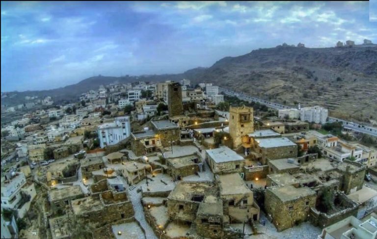 القرية الأثرية